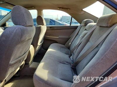 Zdjęcie 10 z 12 samochodu: 2002 TOYOTA CAMRY LE VIN:4T1BE32KX2U047568 - miniatura