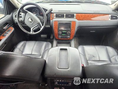 Zdjęcie 8 z 13 samochodu: 2008 CHEVROLET SUBURBAN K1500 LS VIN:3GNFK16338G183503 - miniatura