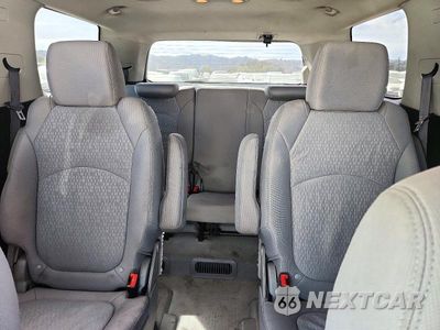Zdjęcie 10 z 14 samochodu: 2012 GMC ACADIA SLE VIN:1GKKRPED7CJ106094 - miniatura