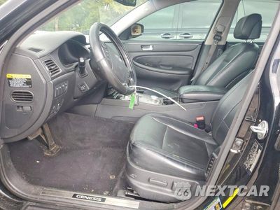 Zdjęcie 7 z 12 samochodu: 2013 HYUNDAI GENESIS 5.0L VIN:KMHGC4DH9DU219241 - miniatura