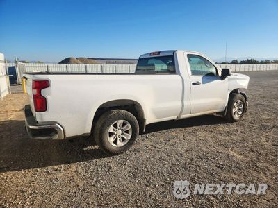 Trzecie zdjęcie samochodu z tyłu: 2021 CHEVROLET SILVERADO C1500 VIN:3GCNWAEF2MG244564 - miniatura