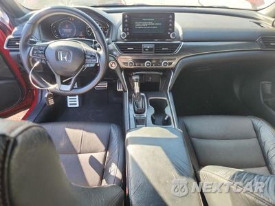 Zdjęcie 8 z 12 samochodu: 2018 HONDA ACCORD SPORT VIN:1HGCV1F32JA032936 - miniatura