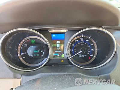 Zdjęcie 9 z 13 samochodu: 2015 HYUNDAI SONATA HYBRID BASE VIN:KMHEC4A49FA119413 - miniatura
