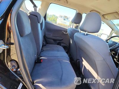 Zdjęcie 10 z 12 samochodu: 2013 HONDA FIT VIN:JHMGE8H31DC074415 - miniatura