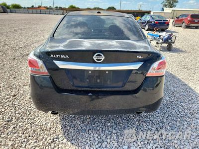 Zdjęcie 6 z 12 samochodu: 2015 NISSAN ALTIMA 2.5 SL VIN:1N4AL3AP2FN311214 - miniatura
