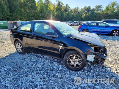 Czwarte zdjęcie samochodu z boku: 2008 FORD FOCUS SE VIN:1FAHP33N28W225350 - miniatura