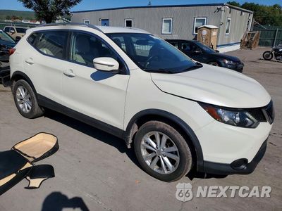 Czwarte zdjęcie samochodu z boku: 2018 NISSAN ROGUE SPORT SV VIN:JN1BJ1CR9JW290634 - miniatura