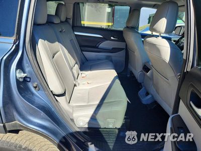 Zdjęcie 11 z 13 samochodu: 2017 TOYOTA HIGHLANDER XLE VIN:5TDJZRFH0HS507856 - miniatura