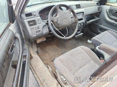 Zdjęcie 8 z 13 samochodu: 1997 HONDA CR-V LX VIN:JHLRD184XVC053984 - miniatura