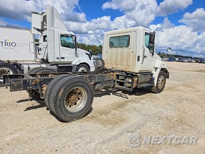 Trzecie zdjęcie samochodu z tyłu: 2019 HINO 258/268 - SEMI TRUCK VIN:5PVNJ8JJ3K4S51048 - miniatura