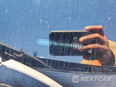 Zdjęcie 13 z 13 samochodu: 2019 VOLKSWAGEN JETTA S VIN:3VWC57BU4KM069584 - miniatura
