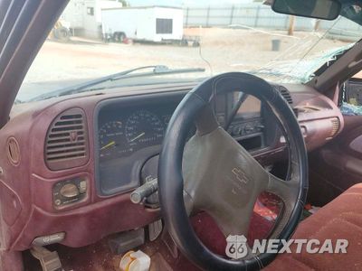 Zdjęcie 8 z 13 samochodu: 1996 CHEVROLET C3500 VIN:1GCHC34R3TE203010 - miniatura