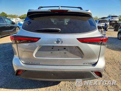 Zdjęcie 6 z 13 samochodu: 2021 TOYOTA HIGHLANDER XLE VIN:5TDHZRBH9MS064413 - miniatura