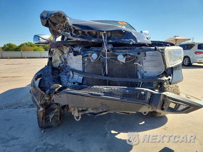 Piąte zdjęcie samochodu w środku: 2017 TOYOTA TUNDRA CREWMAX SR5 VIN:5TFEM5F16HX121349 - miniatura