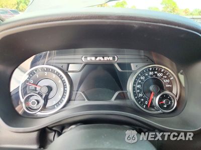 Zdjęcie 9 z 12 samochodu: 2022 RAM 1500 BIG HORN/LONE STAR VIN:1C6SRFMTXNN162189 - miniatura