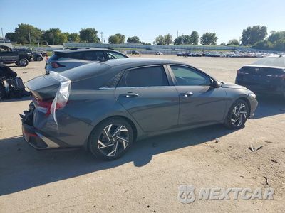 Trzecie zdjęcie samochodu z tyłu: 2025 HYUNDAI ELANTRA LIMITED VIN:KMHLN4DJXSU153453 - miniatura