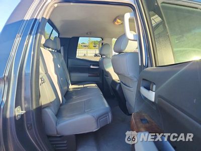 Zdjęcie 10 z 12 samochodu: 2010 TOYOTA TUNDRA DOUBLE CAB LIMITED VIN:5TFBY5F16AX110848 - miniatura