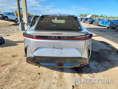Zdjęcie 6 z 14 samochodu: 2024 LEXUS RZ 300E VIN:JTJABABB1RA003335 - miniatura
