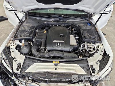 Zdjęcie 11 z 12 samochodu: 2017 MERCEDES-BENZ C 300 4MATIC VIN:55SWF4KB1HU205336 - miniatura