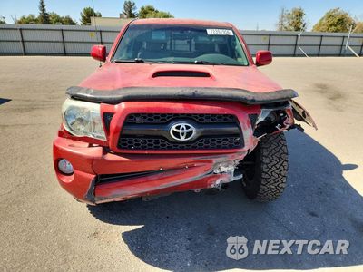 Piąte zdjęcie samochodu w środku: 2011 TOYOTA TACOMA V6 VIN:5TFUU4EN0BX008031 - miniatura