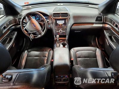 Zdjęcie 8 z 12 samochodu: 2017 FORD EXPLORER LIMITED VIN:1FM5K7F81HGB83803 - miniatura