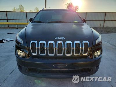 Piąte zdjęcie samochodu w środku: 2017 JEEP CHEROKEE LATITUDE VIN:1C4PJLCB3HW603236 - miniatura