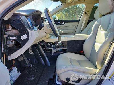 Zdjęcie 7 z 14 samochodu: 2020 VOLVO XC60 T6 MOMENTUM VIN:YV4A22RK9L1502922 - miniatura