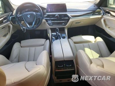 Zdjęcie 8 z 12 samochodu: 2018 BMW 530E VIN:WBAJA9C58JB252403 - miniatura