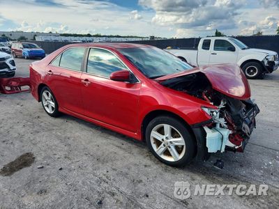 Czwarte zdjęcie samochodu z boku: 2014 TOYOTA CAMRY SE VIN:4T1BF1FK2EU811204 - miniatura