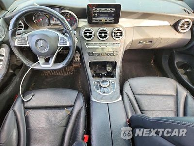 Zdjęcie 8 z 12 samochodu: 2018 MERCEDES-BENZ C 300 4MATIC VIN:55SWF4KB6JU242548 - miniatura