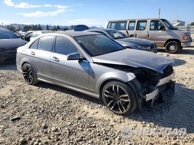 Czwarte zdjęcie samochodu z boku: 2010 MERCEDES-BENZ C 300 VIN:WDDGF5EB6AR115340 - miniatura