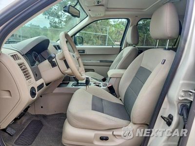 Zdjęcie 7 z 13 samochodu: 2008 FORD ESCAPE XLT VIN:1FMCU03158KB59954 - miniatura