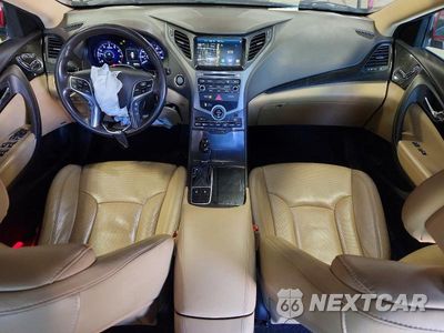 Zdjęcie 8 z 13 samochodu: 2016 HYUNDAI AZERA BASE VIN:KMHFG4JG6GA518543 - miniatura
