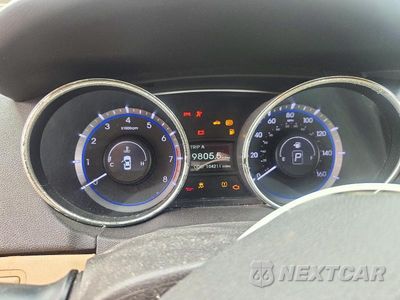 Zdjęcie 9 z 12 samochodu: 2011 HYUNDAI SONATA LIMITED VIN:5NPEC4AC9BH280956 - miniatura
