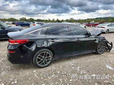Trzecie zdjęcie samochodu z tyłu: 2020 KIA OPTIMA SPECIAL EDITION VIN:5XXGT4L32LG439190 - miniatura