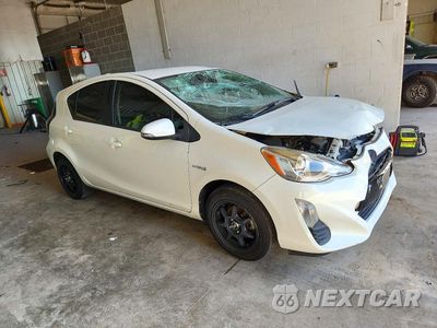 Czwarte zdjęcie samochodu z boku: 2016 TOYOTA PRIUS C TWO VIN:JTDKDTB35G1131290 - miniatura