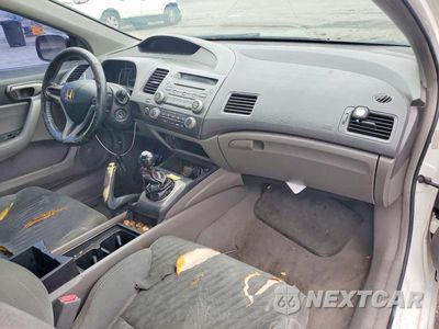 Zdjęcie 8 z 12 samochodu: 2011 HONDA CIVIC LX VIN:2HGFG1A69BH506084 - miniatura