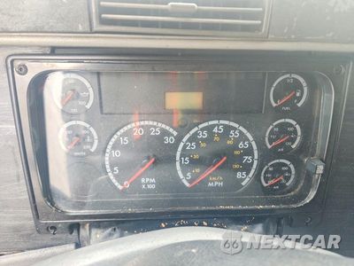 Zdjęcie 9 z 13 samochodu: 2007 FREIGHTLINER COLUMBIA 120 SEMI TRUCK VIN:1FUJA6CK67DX14910 - miniatura