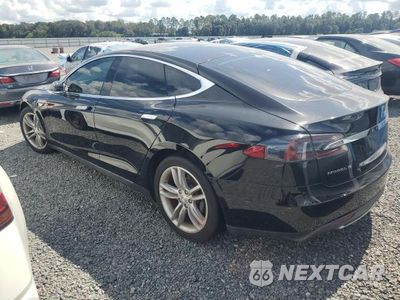 Drugie zdjęcie samochodu z przodu: 2015 TESLA MODEL S 70D VIN:5YJSA1S28FF085819 - miniatura