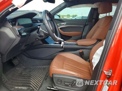 Zdjęcie 7 z 13 samochodu: 2019 AUDI E-TRON PREMIUM PLUS VIN:WA1LAAGEXKB022414 - miniatura
