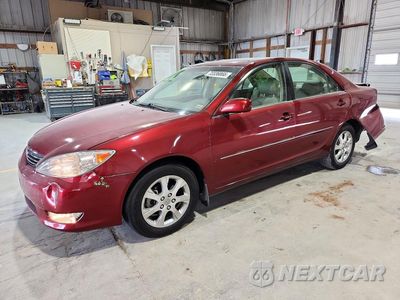 2006 TOYOTA CAMRY XLE JTDBE32K863049612 - główne zdjęcie licytacji z USA - miniatura