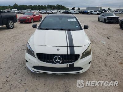 Piąte zdjęcie samochodu w środku: 2017 MERCEDES-BENZ CLA 250 VIN:WDDSJ4EB3HN472124 - miniatura