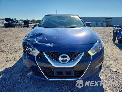 Piąte zdjęcie samochodu w środku: 2017 NISSAN MAXIMA PLATINUM VIN:1N4AA6AP7HC414876 - miniatura