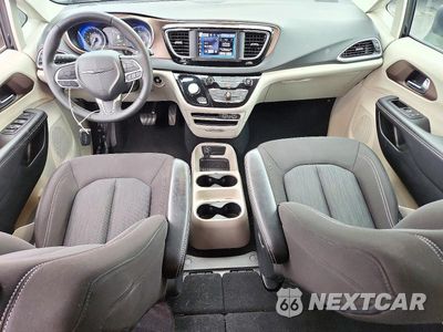 Zdjęcie 8 z 13 samochodu: 2024 CHRYSLER VOYAGER LX VIN:2C4RC1CG7RR186331 - miniatura