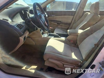 Zdjęcie 7 z 13 samochodu: 2008 HONDA ACCORD LX VIN:1HGCP26368A162244 - miniatura