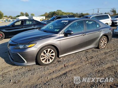 2021 TOYOTA CAMRY LE 4T1C11AK7MU540343 - główne zdjęcie licytacji z USA - miniatura