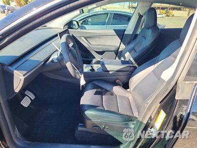 Zdjęcie 7 z 12 samochodu: 2022 TESLA MODEL Y VIN:7SAYGDEF1NF403340 - miniatura