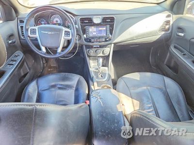 Zdjęcie 8 z 12 samochodu: 2012 CHRYSLER 200 LIMITED VIN:1C3CCBCG1CN297428 - miniatura