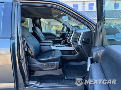 Piąte zdjęcie samochodu w środku: 2018 FORD F150 SUPER CAB VIN:1FTEX1EP7JFA53564 - miniatura