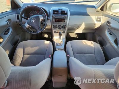 Zdjęcie 8 z 12 samochodu: 2011 TOYOTA COROLLA LE VIN:JTDBU4EE6B9166093 - miniatura
